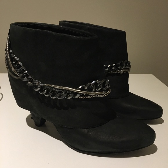 Rachel Roy Rahalia Boots - Picture 3 of 4
